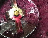 A picture of step 3 of Blueberry ice cream.