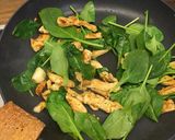Tejszínes, spenótos csirkemell 🥬 recept fázis 5 fotója