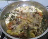 A picture of step 4 of Cheesy chicken and vegetable skillet.
