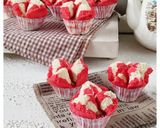 Foto langkah ke 5 dari resep Bolu Kukus Mekar Merah Putih.