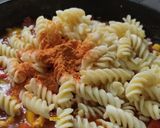 રેડ ગ્રેવી પાસ્તા (Red Gravy Pasta Recipe In Gujarati) રેસીપી સ્ટેપ3ફોટો