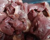 Hình bước làm 1 của món Tim cật xào đậu que