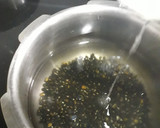 અડદ દાળ ખીચડી(Udad Dal Khichadi Recipe In Gujarati) રેસીપી સ્ટેપ1ફોટો