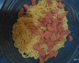 Foto langkah ke 2 dari resep Donat indomie simpel.
