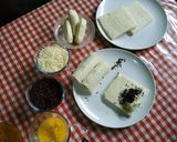 Foto langkah ke 2 dari resep Roti Tawar Isi Pisang Cokelat Keju.
