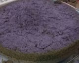 Foto langkah ke 9 dari resep Purple Birthday Cake.