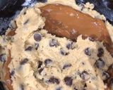 Foto del paso 3 de la receta: Cookie gigante rellena con helado