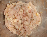 Foto del paso 3 de la receta: Albóndigas de pollo en salsa de zanahorias y champiñones