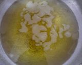 A picture of step 3 of Moong dal halwa.