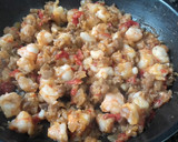 Foto del paso 4 de la receta: Champiñones rellenos de langostinos en salsa picante