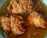 Gambar langkah 5 resipi Ayam Goreng Crispy.