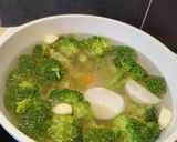 Foto del passaggio 1 della ricetta Ciambelle di pollo e broccoli 🍗🥦