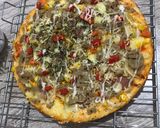 Foto langkah ke 5 dari resep Meat pizza.