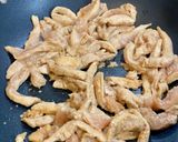 A picture of step 5 of Easy Hoisin Chicken Noodles.