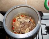 Foto del paso 3 de la receta: Osobuco entomatado