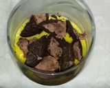 A picture of step 10 of Sesame and Oreo biscuit custard.