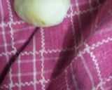 A picture of step 2 of Dum Aloo.