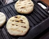 Foto del paso 2 de la receta: Arepas