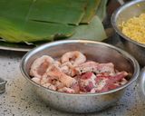 A picture of step 3 of Bánh tét.