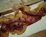 Foto del paso 2 de la receta: Tocineta y queso de fundir