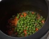 A picture of step 4 of Vegetable Masala Oats.