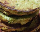 Foto del paso 4 de la receta: Tortillas de zapallito verde (vegetariana)