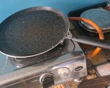 A picture of step 2 of Quick Pan pizza.
