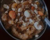 A picture of step 4 of Rava halwa.