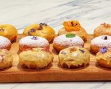 A picture of step 12 of Pumpkin donuts.