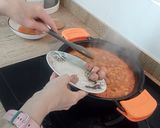 Foto del paso 4 de la receta: Arroz con butifarra y habas