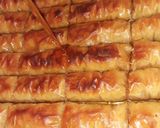 صورة لخطوة 3 من وصفة بقلاوة تركية 🇹🇷 معسلة 🍯 بعجينة الفيلو