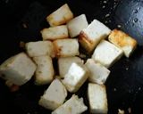 A picture of step 1 of Matar paneer.