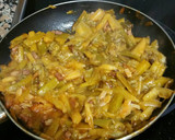 Foto del paso 4 de la receta: Berenjenas al horno rellenas de ajos tiernos y beicon