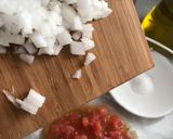 Foto del paso 3 de la receta Tomates rellenos (Γεμιστά),plato vegetariano de Grecia
