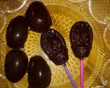 Foto del paso 2 de la receta: Huevos de Pascua y chupetines de chocolate 🍫