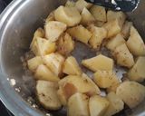 Foto del paso 3 de la receta Cazón con patatas guisadas