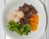 Foto langkah ke 1 dari resep Es buah Yogurt.