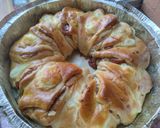 Foto del paso 4 de la receta: Pan relleno de dulce de guayaba, dulce de leche y queso🥯🍯🧀