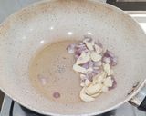 Foto langkah ke 4 dari resep Tumis Timun Telur.