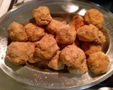 Foto del passaggio 3 della ricetta Polpette di tonno e ricotta al forno