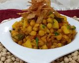 A picture of step 7 of Chana Masala Chat.