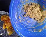A picture of step 3 of Achari pakora.