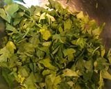 Zöldségleves spárgával és petrezselymes vajgaluskával recept fázis 2 fotója