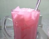 Foto langkah ke 4 dari resep Es Sirup DHT Susu.