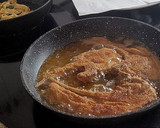 Foto del paso 9 de la receta: Chuletas de cordero rebozadas con pasta y espinacas