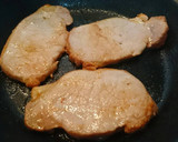 Foto del paso 1 de la receta: Filetes de lomo de cerdo con chutney de piña 🍍 y nueces