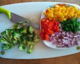 Foto del paso 3 de la receta: 🍕🌈Pizzeta Arcoíris 🌈🍕de harina de arroz 🍚 gluten free