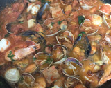Foto del paso 3 de la receta: Tallarines marineros con tomate seco y albahaca 🌿