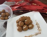 A picture of step 6 of Besan laddo with gud powder.