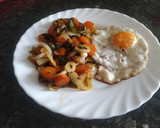 Foto del paso 6 de la receta: Verduras salteadas con especias y huevo a la plancha. Receta fit